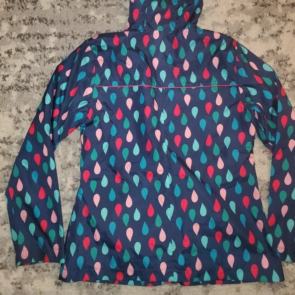 Cherokee Girls Raincoat || Large || GUC